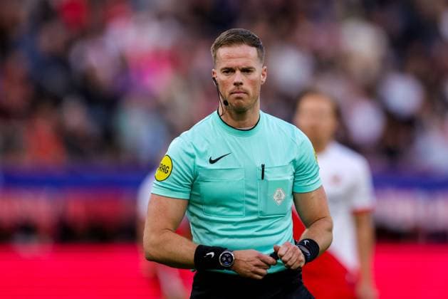 UTRECHT , 21-05-2026 , Stadion Galgenwaard , season 2025 2026 , play-offs for European football , Dutch football Eredivisie , match between Utrecht - Heerenveen , picture shows referee Jannick van der Laan Utrecht - Heerenveen (play off)  x203867781x Copyright: