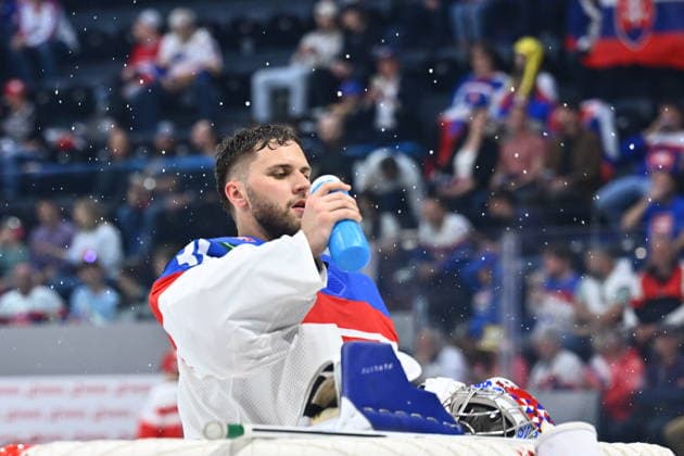 Goalie of Slovakia Samuel Hlavaj in action during the 2026 IIHF World Championship, WM, Weltmeisterschaft Group B, match Slovakia vs Denmark, Fribourg, Switzerland, on May 21, 2026. (CTKxPhoto RadekxPetrasek) CTKPhotoP2026052108993  CTKPhotoP2026052108993