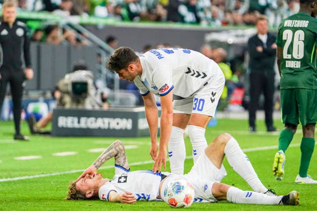 Deutschland: Relegation Bundesliga 2025 2026, Spiele Do, 21.05.2026 - VfL Wolfsburg vs SC Paderborn 07 - Volkswagen Arena (Wolfsburg): Calvin Brackelmann (SC Paderborn 07, 4) Wolfsburg Copyright: xAymanxAlahmedx