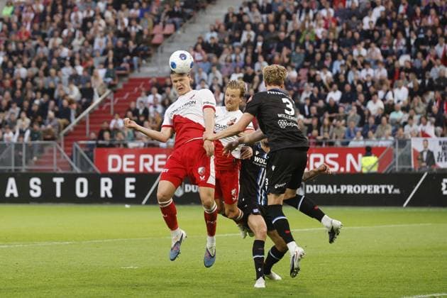 UTRECHT - (lr) Artem Stepanov of FC Utrecht, Dani de Wit of FC Utrecht, Maas Willemsen of sc Heerenveen during the Conference League play-off match between FC Utrecht and sc Heerenveen at Galgenwaard Stadium on 21 May 2026 in Utrecht, the Netherlands. BART STOUTJESDIJK ANP play-offs Conference League 2025-2026 xVIxANPxSportx xxANPxIVx 558981404 originalFilename: 558981404.jpg