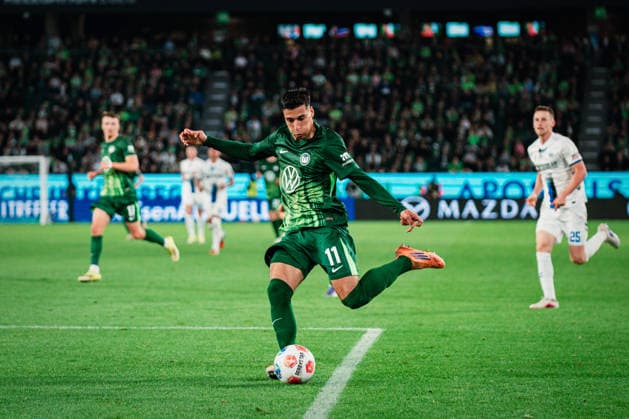 Relegation: VfL Wolfsburg vs. SC Paderborn, 21.05.2026 Adam Daghim (VfL Wolfsburg, 11) schießt; Fußball, 1. Bundesliga, Relegation, Hinspiel: VfL Wolfsburg vs. SC Paderborn am 21.05.2026 in der Volkswagen Arena, Wolfsburg DFL REGULATIONS PROHIBIT ANY USE OF PHOTOGRAPHS AS IMAGE SEQUENCES AND OR QUASI-VIDEO. Copyright: xBEAUTIFULxSPORTS Tonhäuserx