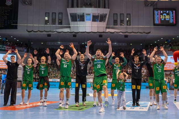 Deutschland: HBL DAIKIN Handball Bundesliga 2025 - 2026, 30. Spieltag - SC Magdeburg vs SG Flensburg Handewitt - GETEC Arena (Magdeburg): Deutscher Meister Meisterfeier Jubel Freude Emotionen nach dem Spiel *** Germany HBL DAIKIN Handball Bundesliga 2025 2026, Matchday 30 SC Magdeburg vs SG Flensburg Handewitt GETEC Arena Magdeburg German Champion Celebration Cheers Joy Emotions after the match Copyright: xTomxLauruschkatx