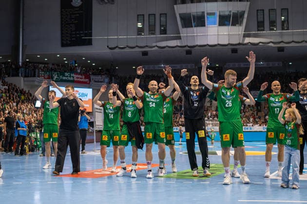 Deutschland: HBL DAIKIN Handball Bundesliga 2025 - 2026, 30. Spieltag - SC Magdeburg vs SG Flensburg Handewitt - GETEC Arena (Magdeburg): Deutscher Meister Meisterfeier Jubel Freude Emotionen nach dem Spiel Copyright: xTomxLauruschkatx