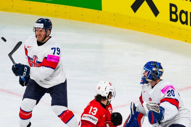 ZURICH, SWITZERLAND - MAY 21: Nathanael Halbert (Great Britain, 79) puts puck away from goal during the Preliminary Round - Group A Match 31 between Switzerland and Great Britain at the IIHF Ice hockey, Eishockey World Championship, WM, Weltmeisterschaft 2026, Swiss Life Arena on May 21, 2026 in Zurich, Switzerland. Zurich Switzerland Copyright: xTimoxSteinx
