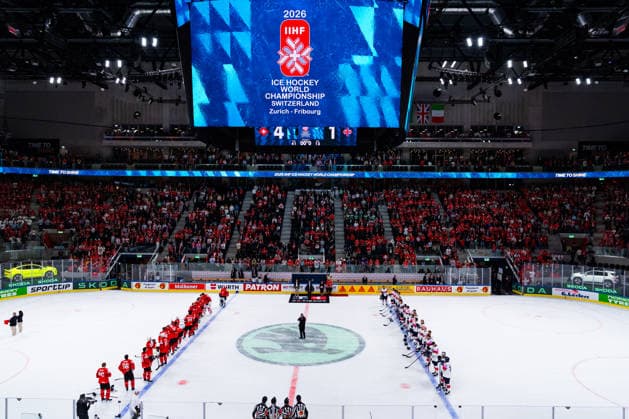 ZURICH, SWITZERLAND - MAY 21: Winner ceremony of the Preliminary Round - Group A Match 31 between Switzerland and Great Britain at the IIHF Ice hockey, Eishockey World Championship, WM, Weltmeisterschaft 2026, Swiss Life Arena on May 21, 2026 in Zurich, Switzerland. Zurich Switzerland Copyright: xTimoxSteinx