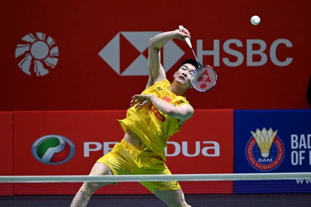 (260522) -- KUALA LUMPUR, May 22, 2026 -- Li Shifeng competes during the men s singles quarterfinal match between Li Shifeng of China and Toma Junior Popov of France at 2026 Malaysia Masters badminton tournament in Kuala Lumpur, Malaysia, May 22, 2026. (Photo by Xinhua) (SP)MALAYSIA-KUALA LUMPUR-BADMINTON-MALAYSIA MASTERS-MEN S SINGLES ChongxVoonxChung 