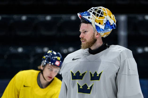 260522 goaltender Magnus Hellberg of Sweden at a practice session during the 2026 IIHF Ice hockey, Eishockey World Championship, WM, Weltmeisterschaft on May 22, 2026 in Fribourg. Photo: Jesper Zerman BILDBYRAN kod JZ JZ0725 ishockey ice hockey ishockey-vm 2026 vm 2026 iihf world championship träning practice sverige sweden day 8 bbeng Copyright: JESPERxZERMAN BB260522JZ051