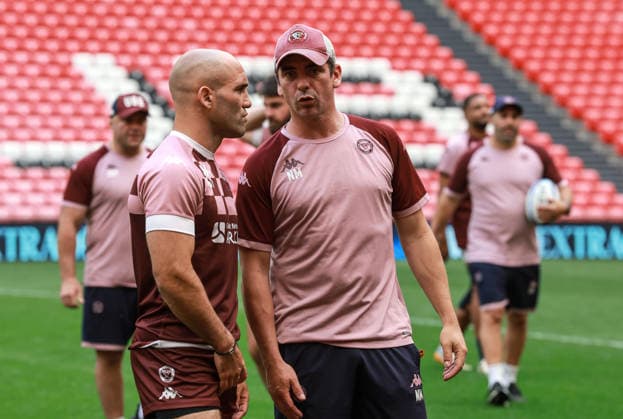Union Bordeaux-Begles Captain s Run, San Mames Stadium, Bilbao, Spain 22 5 2026 Maxime Lucu and Attack Coach Noel McNamara Maxime Lucu and Noel McNamara 22 5 2026  Copyright: x INPHO DanxSheridanx DAN_0349