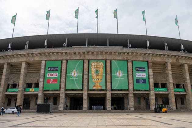 Symbolbild, Stadion, Banner DFB-Pokal, DFB-Pokal Finale. GER, Abschlusstraining und Pressekonferenz am Vortag des DFB-Pokalfinale, FC Bayern Muenchen vs. VfB Stuttgart, Fussball, Herren, DFB-Pokal, Finale, Spielzeit 2025 2026, 22.05.2026, DFL DFB REGULATIONS PROHIBIT ANY USE OF PHOTOGRAPHS AS IMAGE SEQUENCES AND OR QUASI-VIDEO, GER, Abschlusstraining und Pressekonferenz am Vortag des DFB-Pokalfinale, FC Bayern Muenchen vs. VfB Stuttgart, Fussball, Herren, DFB-Pokal, Finale, Spielzeit 2025 2026, 22.05.2026 Berlin Copyright: xEibner-Pressefoto WolfgangxFrankx EP_WFK