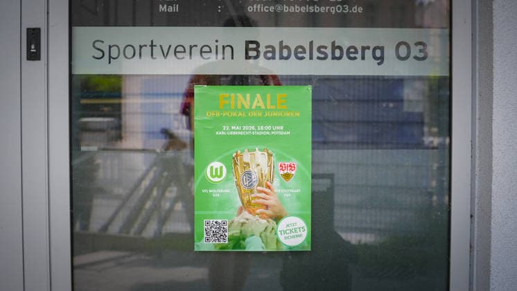 Fußball, A-Junioren, Saison 2025 2026, DFB Pokal, Finale, VfB Stuttgart U19 vs. VfL Wolfsburg U19, Freitag 22.05.2026, Karl-Liebknecht-Stadion Potsdam, Im Bild: Ausgehängte Werbung für das U19 DFB Pokal Finale im Karl-Liebknecht-Stadion Brandenburg Deutschland