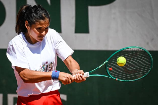 May 22, 2026, Paris, France, France: EMMA RADUCANU of Great Britain during a training session of the WTA, Tennis Damen French Open 2026 at Roland-Garros Stadium in Paris, France. Paris France - ZUMAm308 20260522_zsp_m308_025 Copyright: xMatthieuxMirvillex
