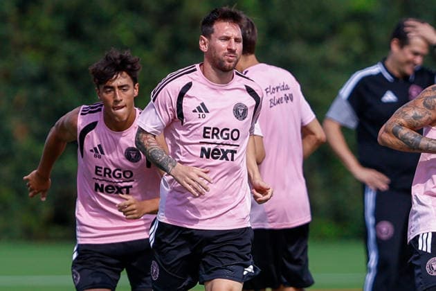 FORT LAUDERDALE, FL - MAY 22: Inter Miami forward Lionel Messi (10) is seen during an Inter Miami Training Session at Florida Blue Training Center on May 22, 2026 in Fort Lauderdale, Florida. (Photo by Chris Arjoon Icon Sportswire) SOCCER: MAY 22 Inter Miami CF Training EDITORIAL USE ONLY Icon2605220010011