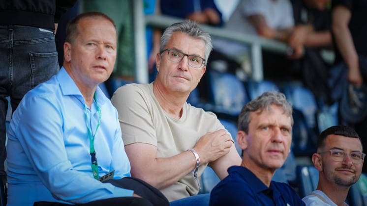 Fußball, A-Junioren, Saison 2025 2026, DFB Pokal, Finale, VfB Stuttgart U19 vs. VfL Wolfsburg U19, Freitag 22.05.2026, Karl-Liebknecht-Stadion Potsdam, Im Bild: DFB Schiedsrichter Chef Knut Kircher verfolgt das Spiel auf der Tribüne. Brandenburg Deutschland