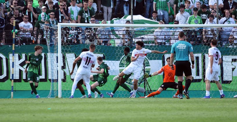 22.05.26 A-Junioren DFB-Pokal Finale 2026 U19 VfL Wolfsburg - U19 VfB Stuttgart Deutschland, Potsdam, 22.05.2026, Fussball, Saison 2025 2026, A-Junioren DFB-Pokal Finale 2026, U19 VfL Wolfsburg - U19 VfB Stuttgart: Mirza Catovic (U19 VfB Stuttgart); Tor 0:2 Catovic.