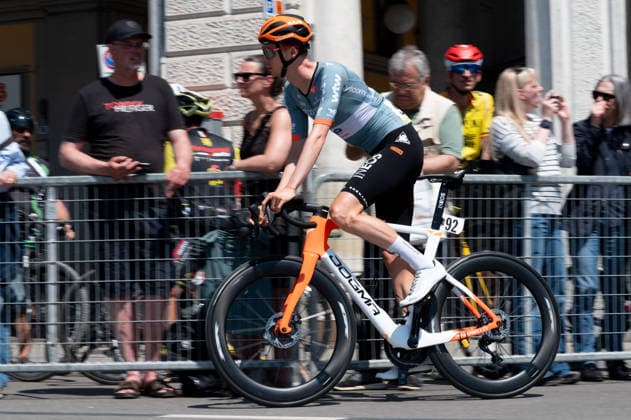 Start Of 13th Stage Of Giro D Italia 2026 Thymen Arensman of the Netcompany Ineos Cycling Team at the start of the 13th stage of the Giro d Italia 2026 in Alessandria, Italy, on May 22, 2026. Alessandria Italy  Copyright: xSilviaxColombox originalFilename:colombo-notitle260522_npPM2.jpg