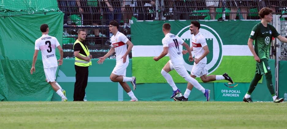 22.05.26 A-Junioren DFB-Pokal Finale 2026 U19 VfL Wolfsburg - U19 VfB Stuttgart Deutschland, Potsdam, 22.05.2026, Fussball, Saison 2025 2026, A-Junioren DFB-Pokal Finale 2026, U19 VfL Wolfsburg - U19 VfB Stuttgart: Mirza Catovic (U19 VfB Stuttgart); Jubel Tor 0:2 Catovic.