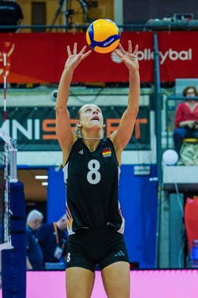 2026-05-22 Germany v France - Four Nations Cup APELDOORN, NETHERLANDS - MAY 22: Hannah Kohn of Germany during the Four Nations Cup match between Germany and France at Omnisport on May 22, 2026 in Apeldoorn, Netherlands. Apeldoorn Omnisport Netherlands Content not available for redistribution in The Netherlands directly or indirectly through any third parties. Copyright: xAndrexWeeningx