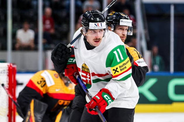 Ice hockey, Eishockey - IIHF WC 2026 ZURICH,SWITZERLAND,22.MAY.26 - ICE HOCKEY - IIHF Ice Hockey World Championship, WM, Weltmeisterschaft 2026, group stage, Germany vs Hungary. Image shows Bence Horvath (HUN) and Eric Mik (GER).  GEPAxpictures xMaticxKlansek