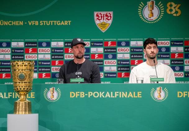 Fußball, Herren, Saison 2025 2026, Pressekonferenz zum 83. DFB-Pokal-Finale, FC Bayern München - VfB Stuttgart, Trainer Sebastian Hoeneß (VfB Stuttgart), Atakan Karazor (VfB Stuttgart), 22.05. 2026, Copyright: xMatthiasxKochx