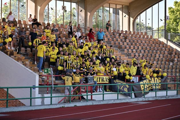 Relegation Regionalliga Bayern; TSV Schwaben Augsburg - SV Kirchanschöring; 22.05.2026 AUGSBURG, GERMANY - 22. MAI: im Bild die Fans der Gäste während dem Match zwischen dem TSV Schwaben Augsburg und dem SV Kirchanschöring beim Rückspiel der Relegation zur Regionalliga Bayern im Rosenaustadion Copyright: xBEAUTIFULxSPORTS Goldbergx