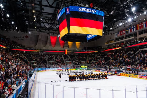 ZURICH, SWITZERLAND - MAY 22: Winning ceremony for Germany after the 6:2 Win during the Preliminary Round - Group A Match 33 between Germany and Hungary at the IIHF Ice hockey, Eishockey World Championship, WM, Weltmeisterschaft 2026, Swiss Life Arena on May 22, 2026 in Zurich, Switzerland. Zurich Switzerland Copyright: xTimoxSteinx