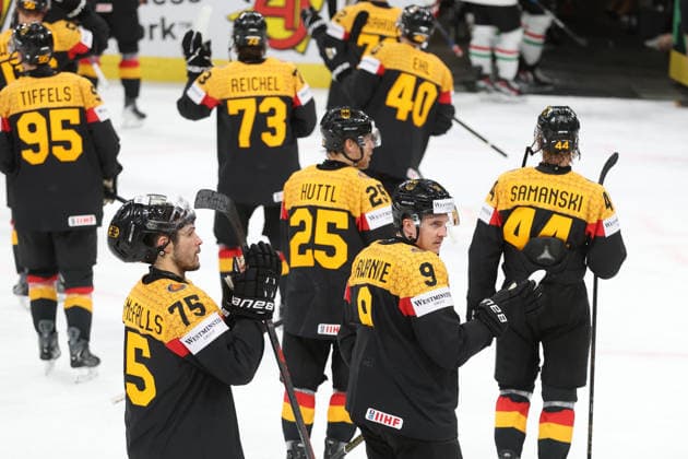 22.05.2026 Swiss Life Arena Zuerich , SCHWEIZ, Herren Eishockey IIHF World Championship, WM, Weltmeisterschaft Zurich 2026 Gruppe A GER - HUN Schlussjubel Samuel Dove-McFalls und Leon Gawanke (GER)