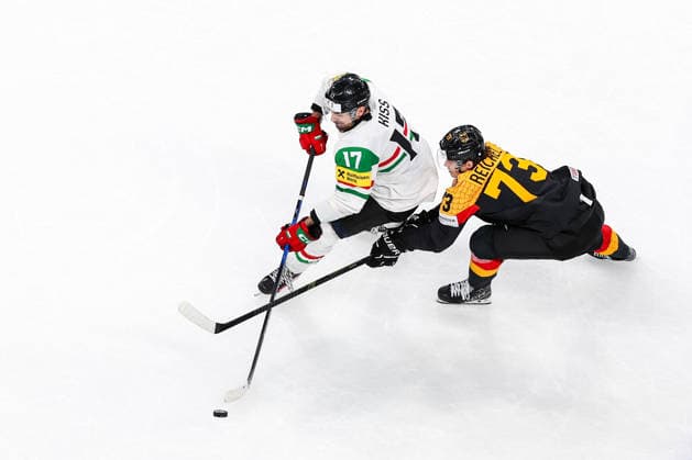 Ice hockey, Eishockey - IIHF WC 2026 ZURICH,SWITZERLAND,22.MAY.26 - ICE HOCKEY - IIHF Ice Hockey World Championship, WM, Weltmeisterschaft 2026, group stage, Germany vs Hungary. Image shows Roland Kiss (HUN) and Lukas Reichel (GER).  GEPAxpictures xMaticxKlansek