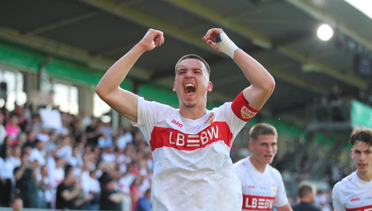 Berlin , Fußball Finale DFB-Pokal Junioren VfL Wolfsburg vs. VfB Stuttgart , Ivan Knezevic ( VfB )