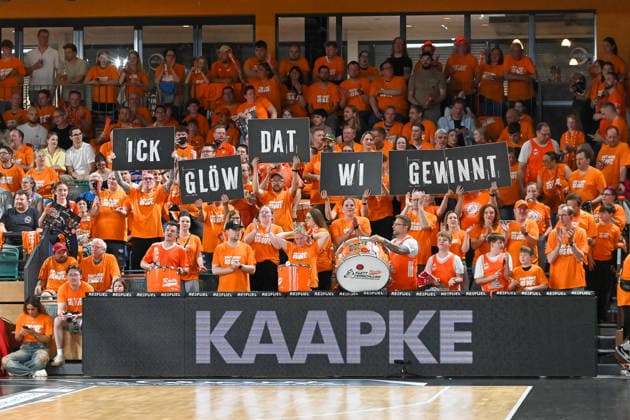 Fanblock RASTA Vechta RASTA Vechta vs. ALBA Berlin, easyCredit Basketball Bundesliga, Play-Off, Saison 2025 2026, 22.05.2026, RASTA Vechta vs. ALBA Berlin, easyCredit Basketball Bundesliga, Play-Off, Saison 2025 2026, 22.05.2026 Vechta Copyright: xEibner-Pressefoto RobertxGertzenx EP_RGN