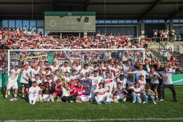 Fußball DFB-Pokal Junioren Finale VfL Wolfsburg U19 - VfB Stuttgart U19 am 22.05.2026 im Karl-Liebknecht-Stadion in Potsdam Siegerfoto Stuttgart DFB regulations prohibit any use of photographs as image sequences and or quasi-video.