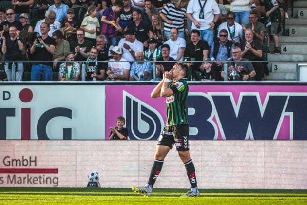 Fussball Österreich, Admiral Bundesliga Europacup-Playoff Finale ECL 2025 2026, SV Oberbank Ried vs. SK Rapid Wien (SKR) - BWT x Oberösterreichische Arena (Ried): Nikki Havenaar (SV Oberbank Ried) mit dem Tor zum 0:1 - Jubel, Torjubel Copyright: xLukasxBierederx
