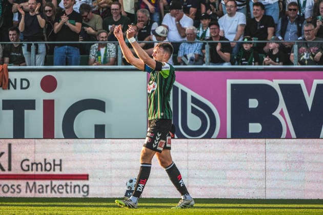 Fussball Österreich, Admiral Bundesliga Europacup-Playoff Finale ECL 2025 2026, SV Oberbank Ried vs. SK Rapid Wien (SKR) - BWT x Oberösterreichische Arena (Ried): Nikki Havenaar (SV Oberbank Ried) mit dem Tor zum 0:1 - Jubel, Torjubel Copyright: xLukasxBierederx