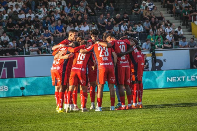 Fussball Österreich, Admiral Bundesliga Europacup-Playoff Finale ECL 2025 2026, SV Oberbank Ried vs. SK Rapid Wien (SKR) - BWT x Oberösterreichische Arena (Ried): Teamfoto, Mannschaftsfoto Copyright: xLukasxBierederx