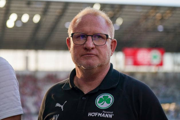 Deutschland: Fussball 2. Bundesliga Relegation 2025 - 2026 - Rot Weiss Essen vs SpVgg Greuther-Fürth - Stadion an der Hafenstraße (Essen): Heiko Vogel (Trainer, SpVgg Greuther Fürth) Copyright: xJOERANxSTEINSIEKx