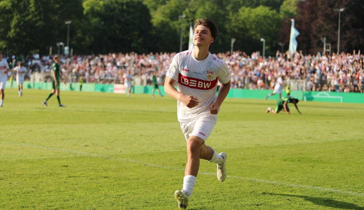 Berlin , Fußball Finale DFB-Pokal Junioren VfL Wolfsburg vs. VfB Stuttgart , Neno Zenelj ( VfB )