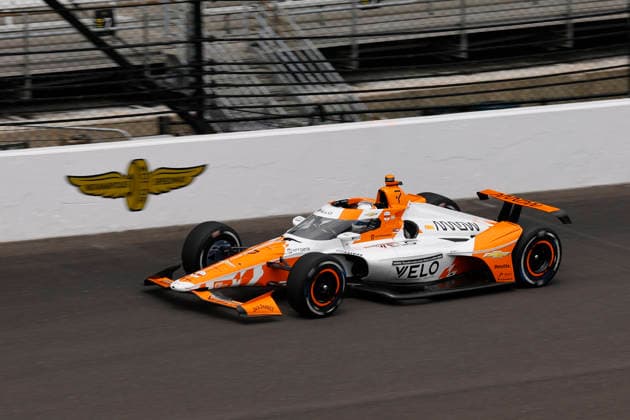 INDIANAPOLIS, IN - MAY 22: Christian Lundgaard, Christian Lundgaard of the 7 Arrow McLaren Chevrolet goes into turn one during practice for the NTT IndyCar, Indy Car, IRL, USA Series Miller Light Carb Day on May 22, 2026 at Indianapolis Motor Speedway in Indianapolis, IN. (Photo by Jeffrey Brown Icon Sportswire) AUTO: MAY 22 NTT IndyCar Series Miller Lite Carb Day EDITORIAL USE ONLY Icon052226035
