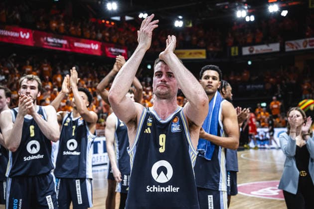 1. Basketball Bundesliga, easyCredit BBL, Saison 2025 2026, Herren, Playoffs, Viertelfinale, Spiel 3, 22.05.2026, RASTA Vechta - ALBA Berlin Jonas Mattisseck ( 9 - ALBA BERLIN) nach der Partie Vechta RASTA Dome Niedersachsen Deutschland