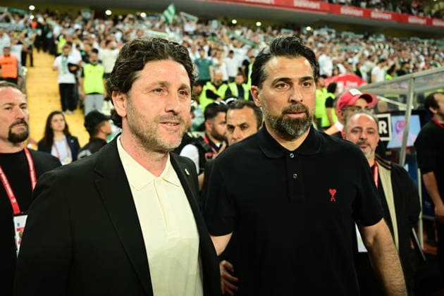 Trabzonspor v TUMOSAN Konyaspor - Turkish Cup Final ANTALYA, TURKIYE - MAY 22: Head coach of TUMOSAN Konyaspor Ilhan Palut and head coach of Trabzonspor Fatih Tekke pose for a photo ahead of the Turkish Cup final between Trabzonspor and TUMOSAN Konyaspor at Corendon Airlines Park Antalya Stadium in Antalya, Turkiye on May 22, 2026. Orhan Cicek Anadolu Antalya Turkey. Editorial use only. Please get in touch for any other usage.  Copyright: x2026xAnadoluxOrhanxCicekx