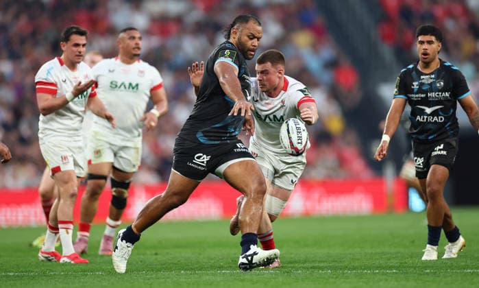 2026 European Rugby Challenge Cup Final, San Mames Stadium, Bilbao, Spain 22 5 2026 Montpellier Herault Rugby vs Ulster Montpellier™s Billy Vunipola kicks under pressure from Zac Ward of Ulster Billy Vunipola kicks under pressure from Zac Ward 22 5 2026  Copyright: x INPHO JamesxCrombiex PPI26773