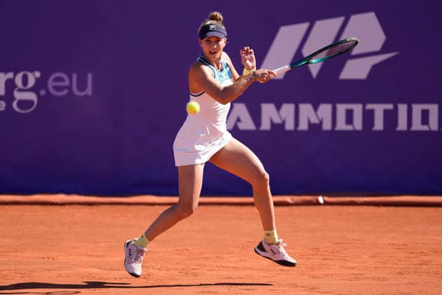 2026 WTA, Tennis Damen Strasbourg 500 - Semi Finals (Day 6) Mboko (CAN) V Cristain (ROU) Jaqueline Cristian of Romania competes during the semifinal at the 2026 WTA Internationaux de Strasbourg Women s tennis tournament at the Tennis Club de Strasbourg in Strasbourg, France, on May 22, 2026. Strasbourg France  Copyright: xOwenxHammondx originalFilename:hammond-2026wtai260522_npXq4.jpg