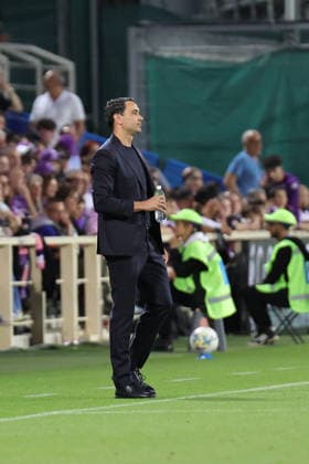 ACF Fiorentina v Atalanta - Campionato Serie A Head Coach Raffaele Palladino of Atalanta gestures during the Italian Serie A football match between ACF Fiorentina and Atalanta, on May 22 ,2026 at the Artemio-Franchi stadium in Florence. Firenze FI Italy  Copyright: xAndreaxMartinix originalFilename:martini-acffiore260522_npJlB.jpg