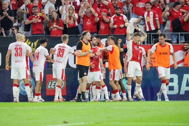 22.05.2026, xgrfx, Fussball 2.Bundesliga Relegation, Rot-Weiss Essen - SpVgg Greuther Fürth v.l Tor,, Torben Müsel zum 1:0 (Rot Weiß Essen) (DFL DFB REGULATIONS PROHIBIT ANY USE OF PHOTOGRAPHS as IMAGE SEQUENCES and or QUASI-VIDEO) Essen