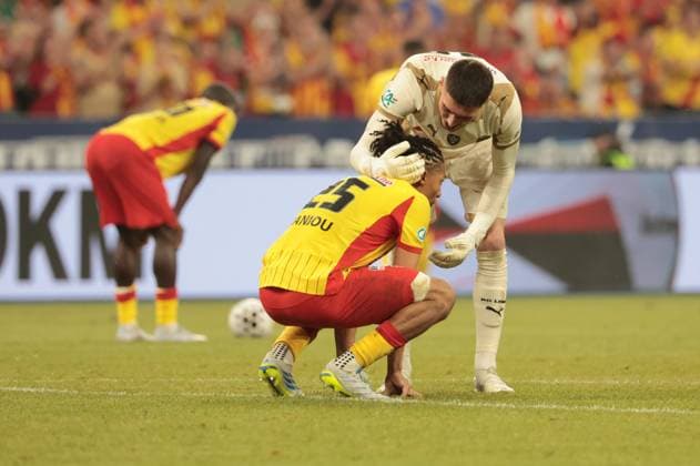 FINALE CDF - RC LENS - NICE PHOTOPQR VOIX DU NORD Severine Courbe ; 22 05 2026 ; NO DAM Saint-Denis 22 05 26. foot finale de la Coupe de France entre le RCL et l OGC Nice. Photo Severine Courbe French Cup final football match between RC Lens and OGC Nice at the Stade de France stadium, in Paris, on May 22, 2026. France  Copyright: xPHOTOPQR VOIXxDUxNORD MAXPPPxSeverinexCourbex 20260522VDN3275 20260522VDN3275