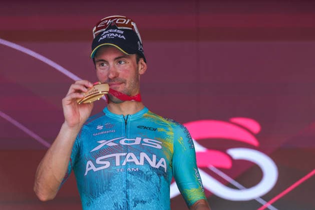 109th Giro d Italia 2026 - Stage 13 a 189km stage from Alessandria to Verbania - 22 05 2026 Alberto Bettiol of Italy (XDS Astana Team) celebrates at podium as stage winner during the 109th Giro d Italia 2026, Stage 13 a 189km stage from Alessandria to Verbania UCIWT on May 22, 2026 in Verbania, Italy Copyright: xBEAUTIFULxSPORTS Carabellix