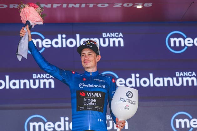 109th Giro d Italia 2026 - Stage 13 a 189km stage from Alessandria to Verbania - 22 05 2026 Jonas Vingegaard Hansen of Denmark (Team Visma Lease A Bike) celebrates at podium as Blue Mountain Jersey winner during the 109th Giro d Italia 2026, Stage 13 a 189km stage from Alessandria to Verbania UCIWT on May 22, 2026 in Verbania, Italy Copyright: xBEAUTIFULxSPORTS Carabellix
