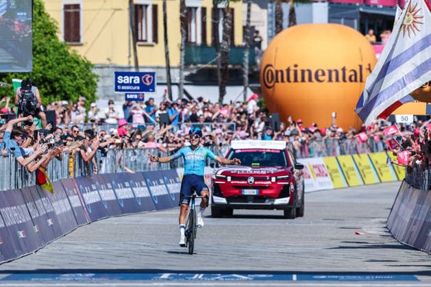 CYCLING - Giro d Italia - Stage 13 - Alessandria - Verbania Photo by IPA ABACAPRESS.COM84981781 - Alberto Bettiol of Italy (XDS Astana Team) celebrates at finish line as stage winner during the 109th Giro d Italia 2026, Stage 13 a 189km stage from Alessandria to Verbania UCIWT on May 22, 2026 in Verbania, Italy Verbania Italy  Copyright: xIPAxSport ABACAx