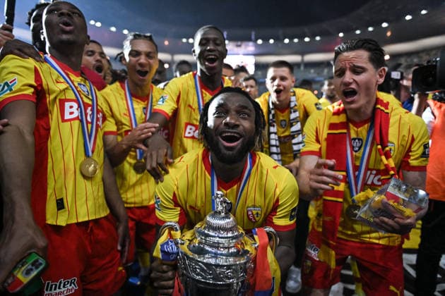 French Cup - RC Lens wins over OGC Nice FA RC Lens’ players celebrate their win over during OGC Nice after the French Cup final football match at the Stade de France in Paris on May 22, 2026. Photo by Firas Abdullah ABACAPRESS.COM Paris Ile-de-France France  Copyright: xAbdullahxFiras ABACAx