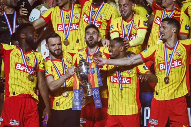 French Cup - RC Lens wins over OGC Nice FA RC Lens’ players celebrate their win over during OGC Nice after the French Cup final football match at the Stade de France in Paris on May 22, 2026. Photo by Firas Abdullah ABACAPRESS.COM Paris Ile-de-France France  Copyright: xAbdullahxFiras ABACAx