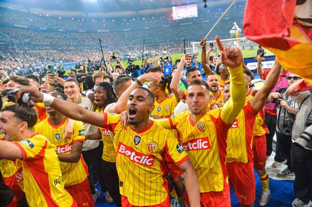 FOOTBALL : RC Lens vs OGC Nice - Coupe de France - Finale - 22 05 2026 Joie des joueurs du RC Lens apres le coup de sifflet final Saint DenisFrance  Copyright: xBaptistexAutissierx