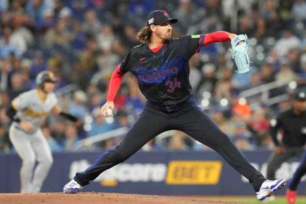 May 22, 2026, Toronto, On, CAN: Toronto Blue Jays pitcher Kevin Gausman (34) works against the Pittsburgh Pirates during first inning MLB, Baseball Herren, USA baseball action in Toronto on Friday, May 22, 2026. Kevin Gausman  - ZUMAc35_ 20260522_zaf_c35_139 Copyright: xChrisxYoungx